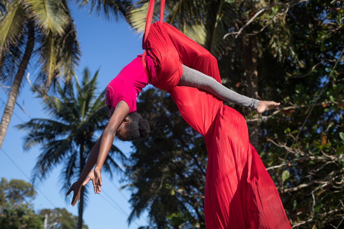 Naomi performs aerial gymnastics